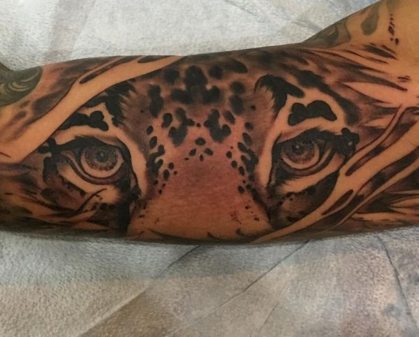 Jaguar tatoeages en hun betekenissen