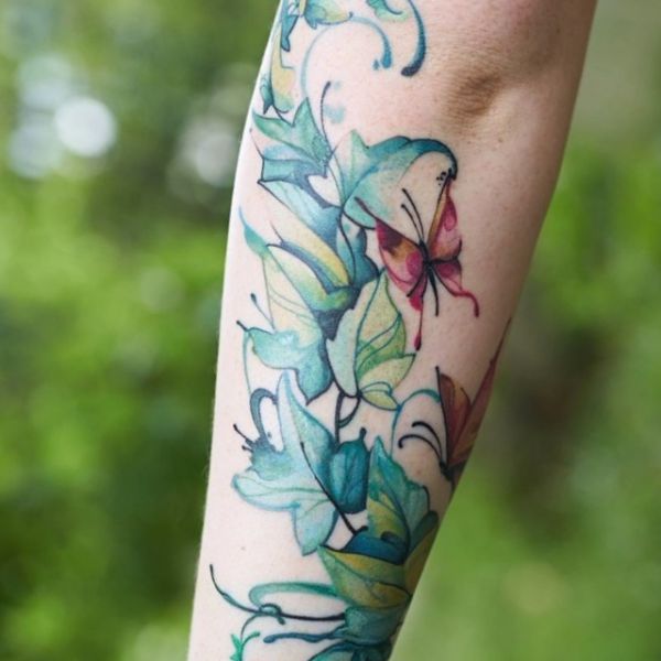 Ivy Tattoo - Its which means and 12 concepts.