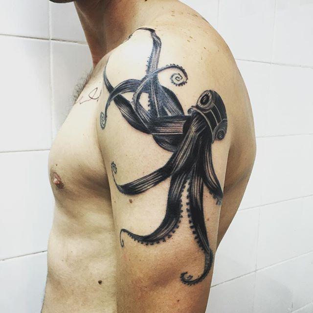 60 Superior Octopus Tattoos - Pictures