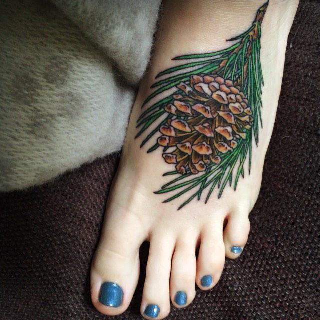 100 Tattoos on the Foot - Stunning and Inspiring Photographs