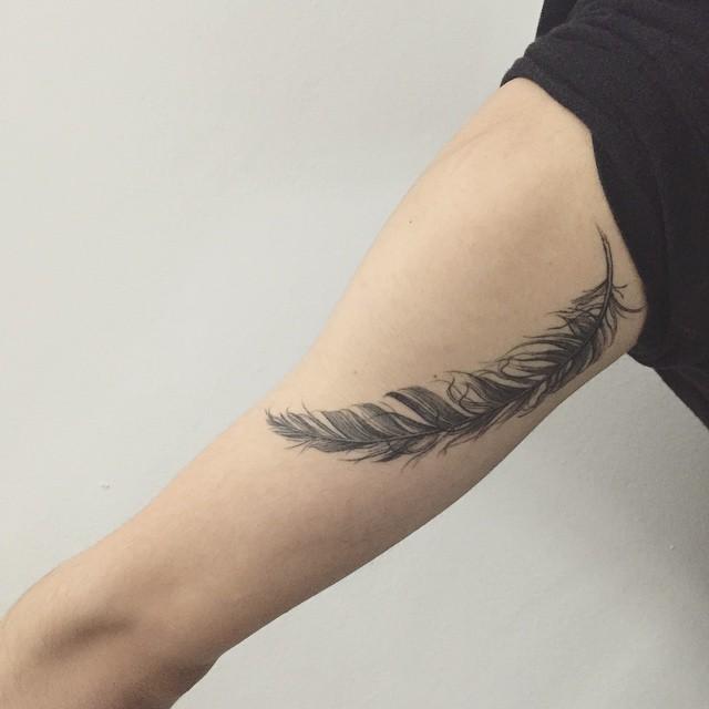 70 Feather Tattoos