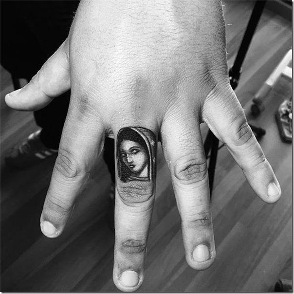 Finger Tattoos - Stunning and Inventive Fashions