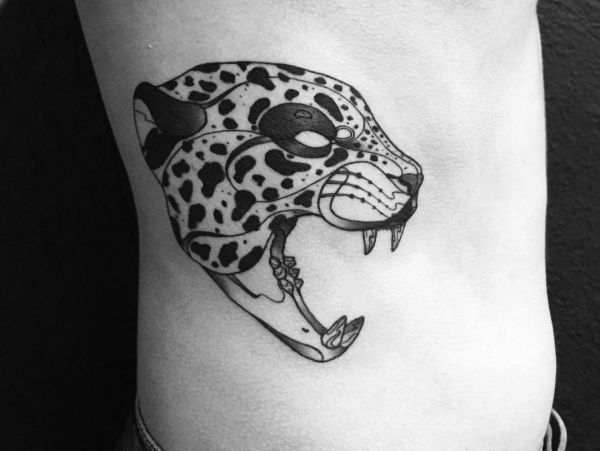 Jaguar tatoeages en hun betekenissen