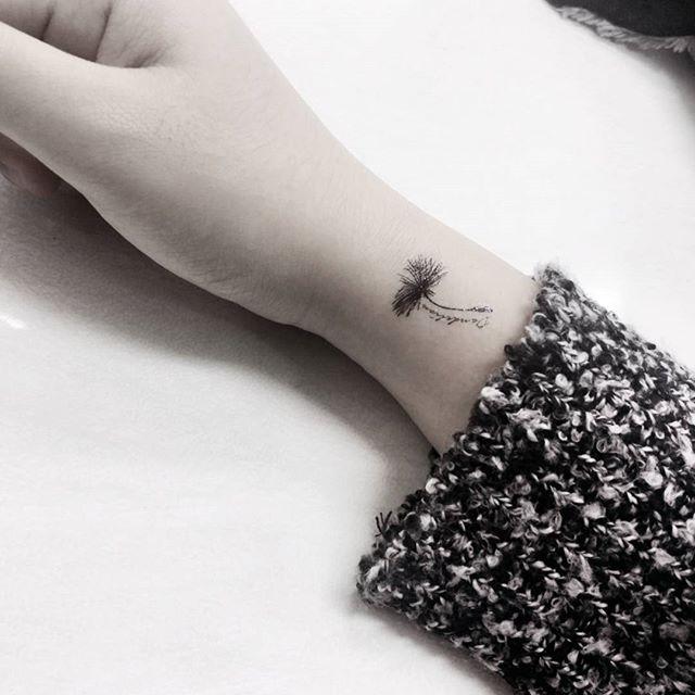 180 Delicate Feminine Tattoos - Lovely Photos