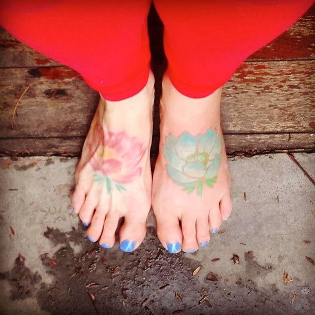 100 Tattoos on the Foot - Stunning and Inspiring Photographs