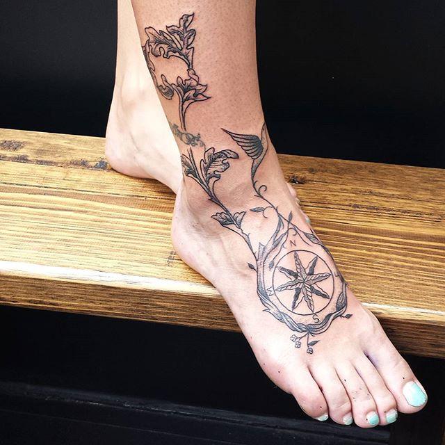 100 Tattoos on the Foot - Stunning and Inspiring Photographs