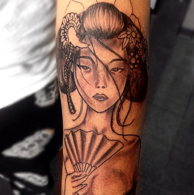 65 Stunning and Inspiring Geisha Tattoos