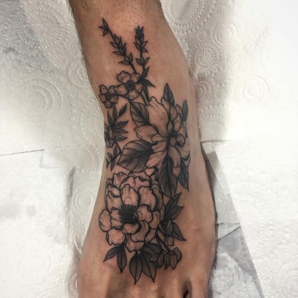 20 stylish foot tattoo concepts