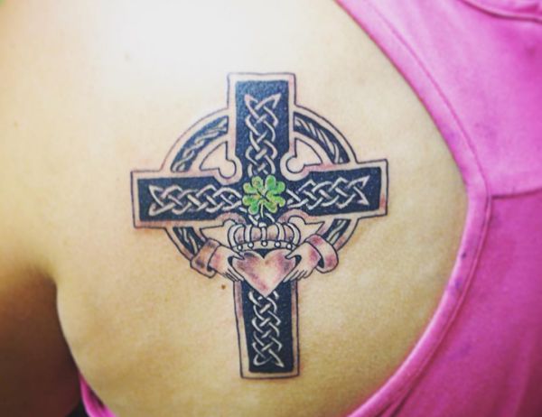 15 uncommon four-leaf clover tattoos and their which means