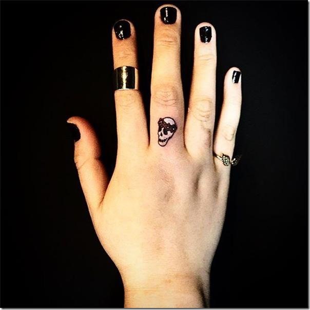 Tattoos on the Spectacular Hand (the most effective pictures!)