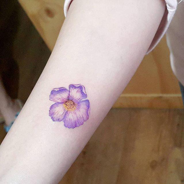 200 Tattoos for Girls: Lovely Images to Encourage