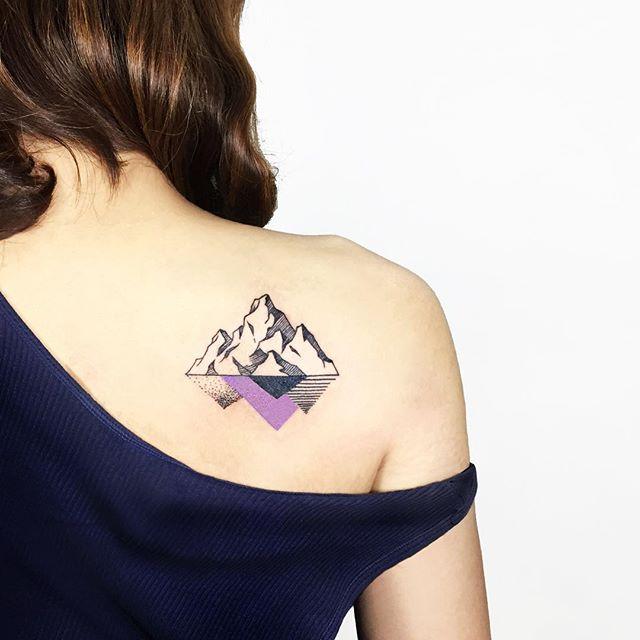 180 Delicate Feminine Tattoos - Lovely Photos