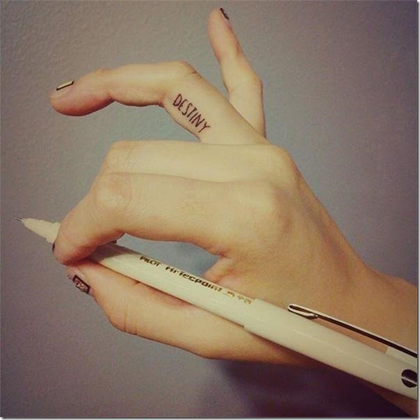 Finger Tattoos - Stunning and Inventive Fashions