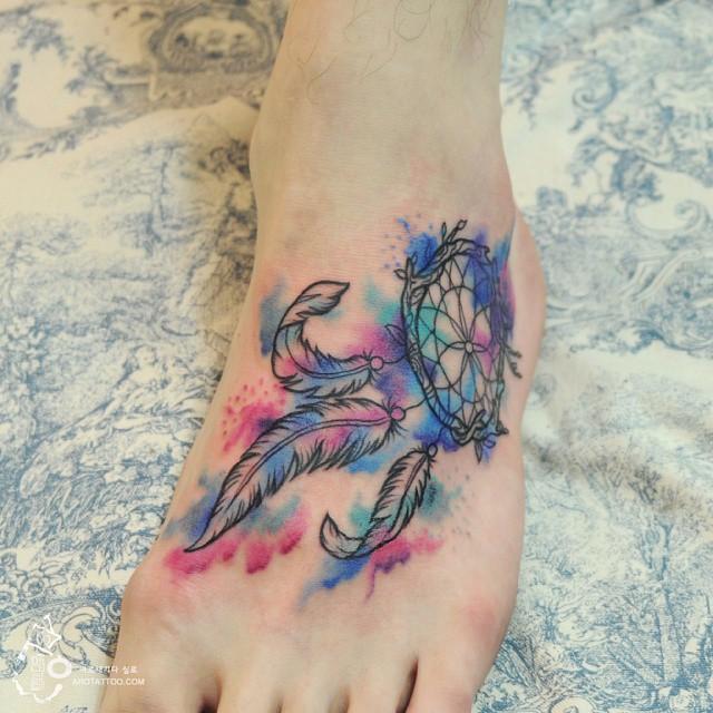 100 Tattoos on the Foot - Stunning and Inspiring Photographs