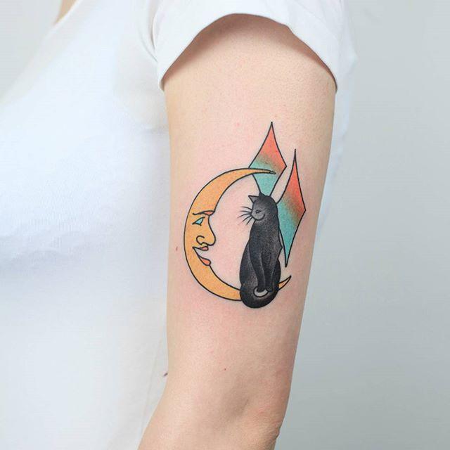 130 Feminine Tattoos on Arm