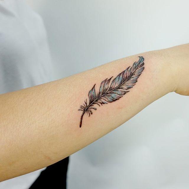 70 Feather Tattoos