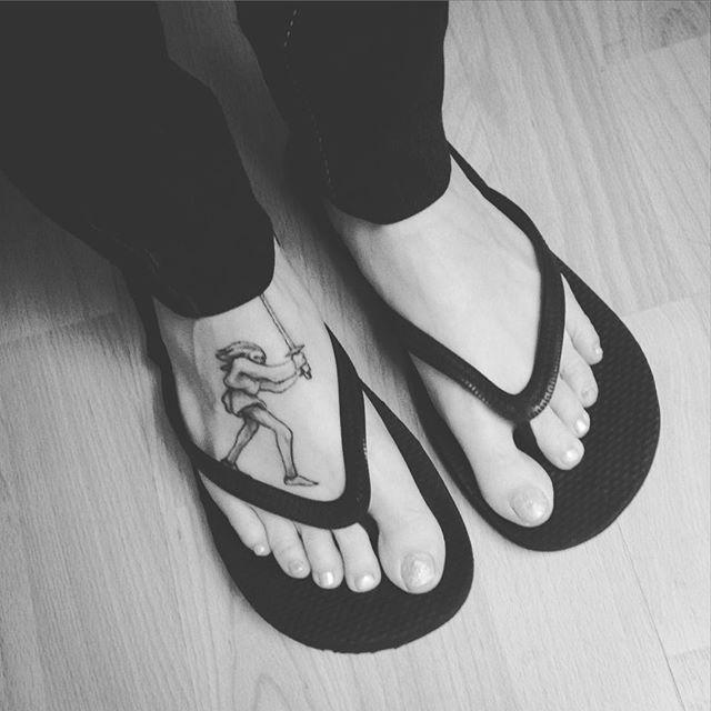 100 Tattoos on the Foot - Stunning and Inspiring Photographs