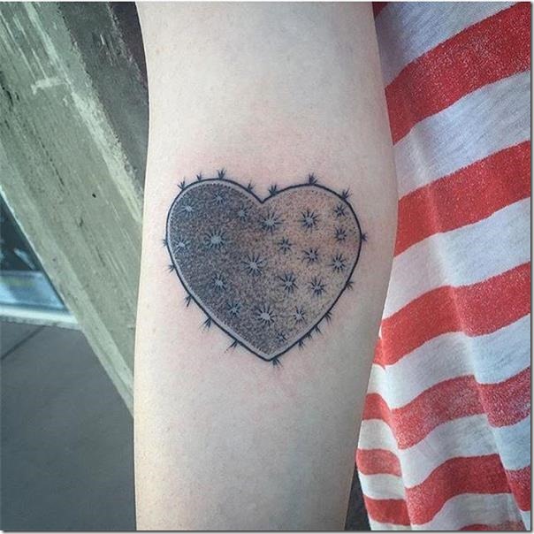 Lovely and Inspiring Coronary heart Tattoos