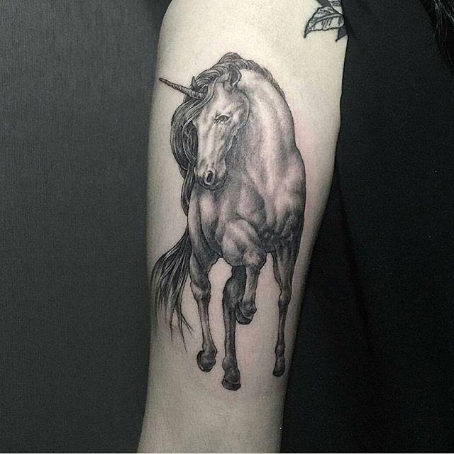 65 Artistic Horse Tattoos