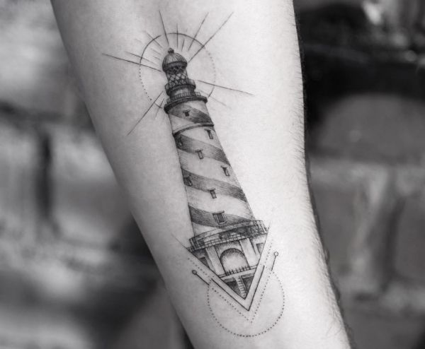 Lighthouse tattoo motifs, concepts and meanings