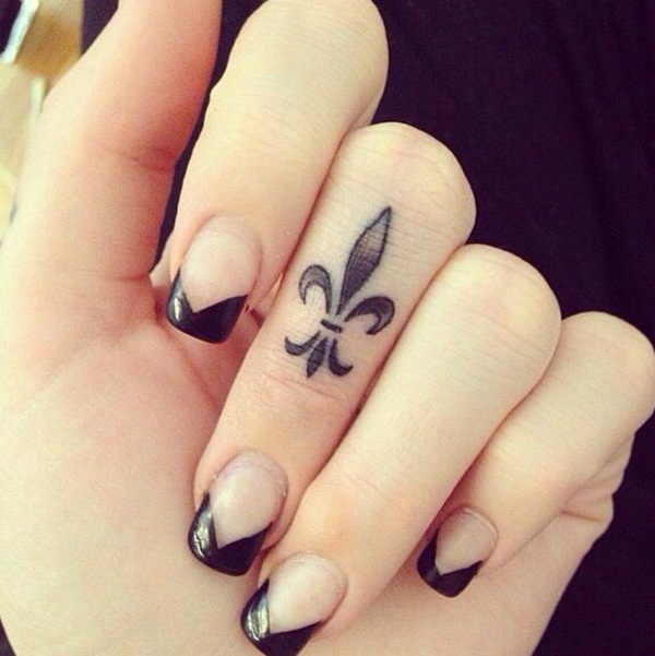 38 small tattoo designs for women