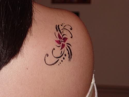 Small and delicate shoulder tattoos for girls