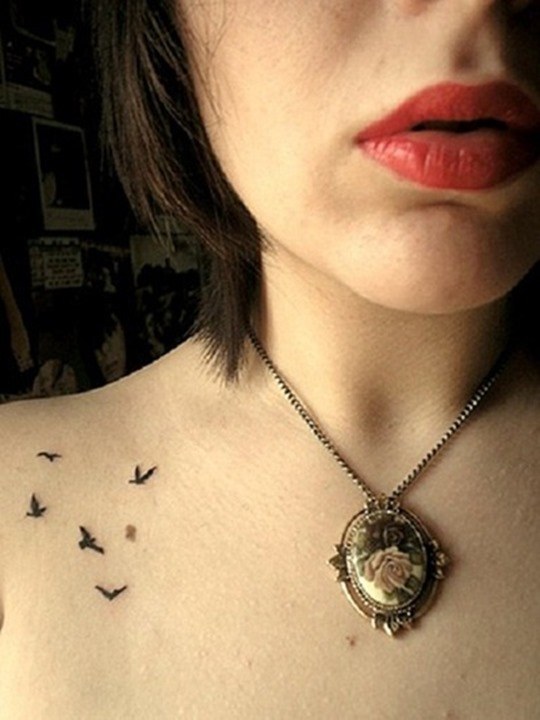 Small and delicate shoulder tattoos for girls