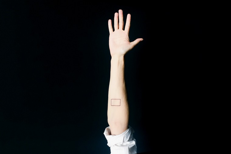 Geometric tattoo: meanings and concepts in footage