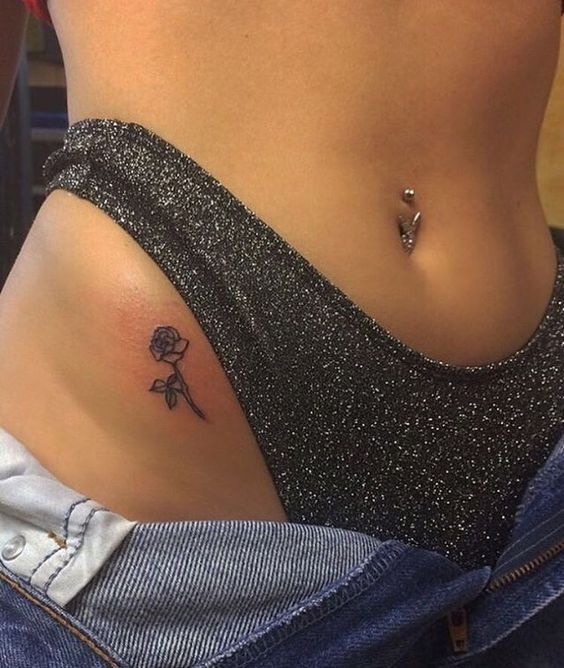 Tattoos for girls on the hip, concepts and sensual designs