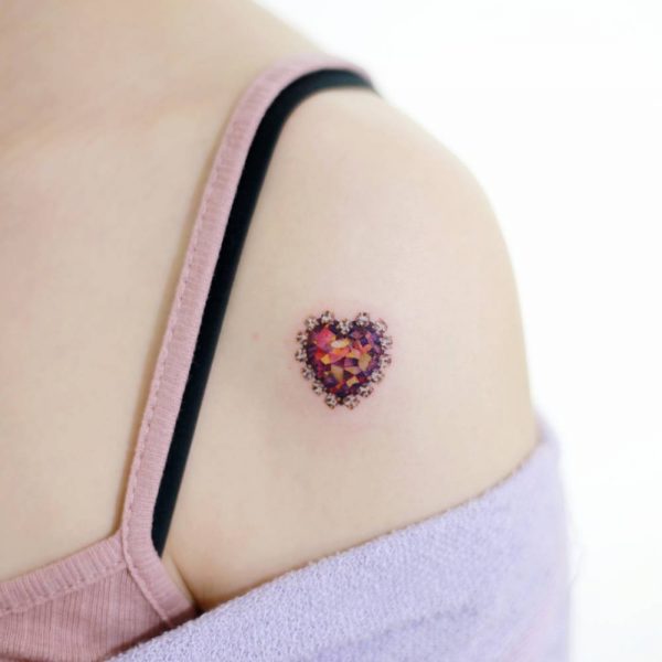 Small and delicate shoulder tattoos for girls