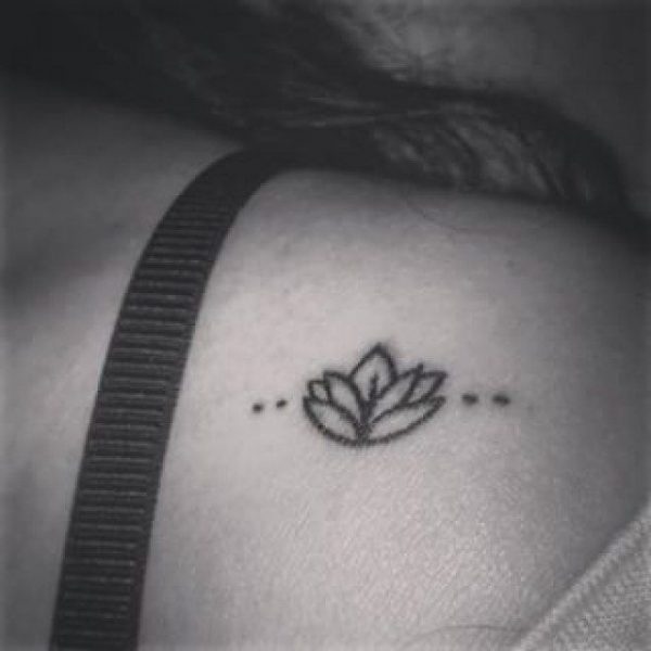 Small and delicate shoulder tattoos for girls