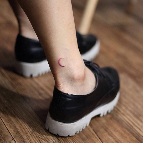 Tattoos for ladies within the foot [Creative and original designs]