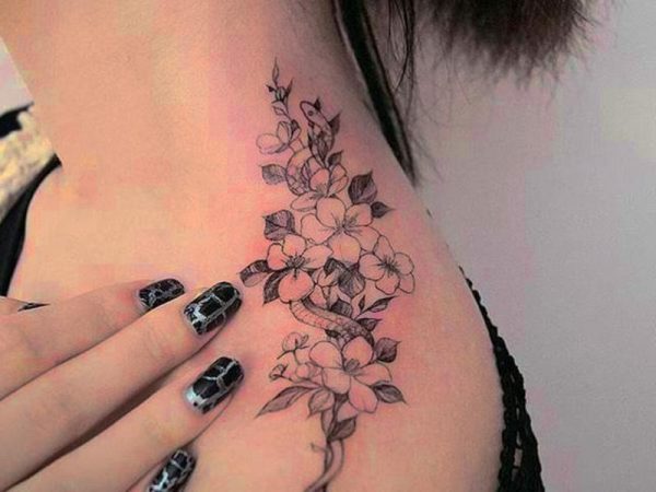 Small and delicate shoulder tattoos for girls