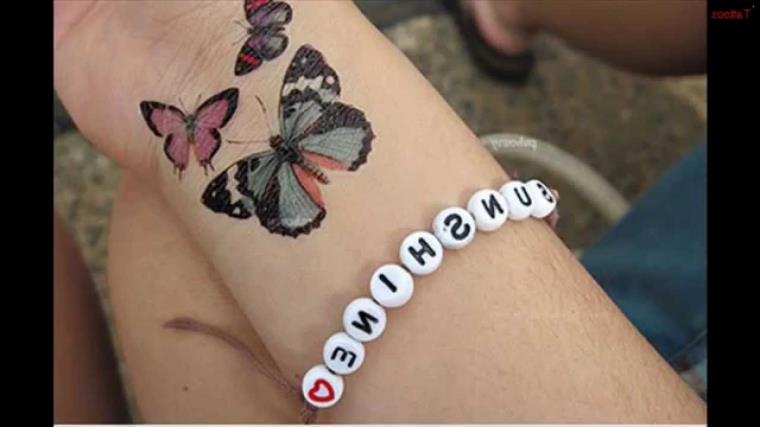 The girl wrist tattoo as stunning as discreet, proves itself