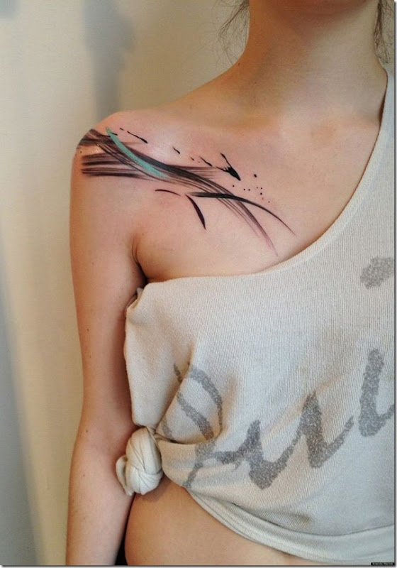 Stylish and Impertinent Clavicle Tattoos for Girls