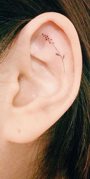 30+ Minimalist Tattoo Concepts for the Ears