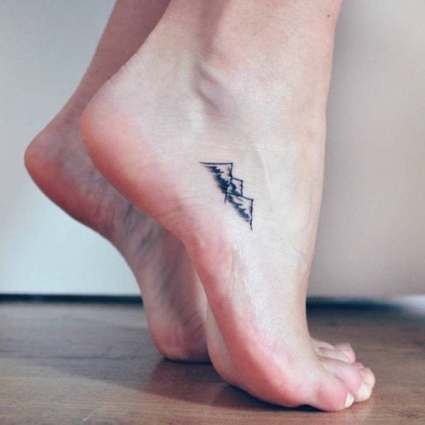 Tattoos for ladies within the foot [Creative and original designs]