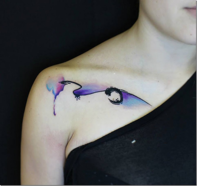 Stylish and Impertinent Clavicle Tattoos for Girls