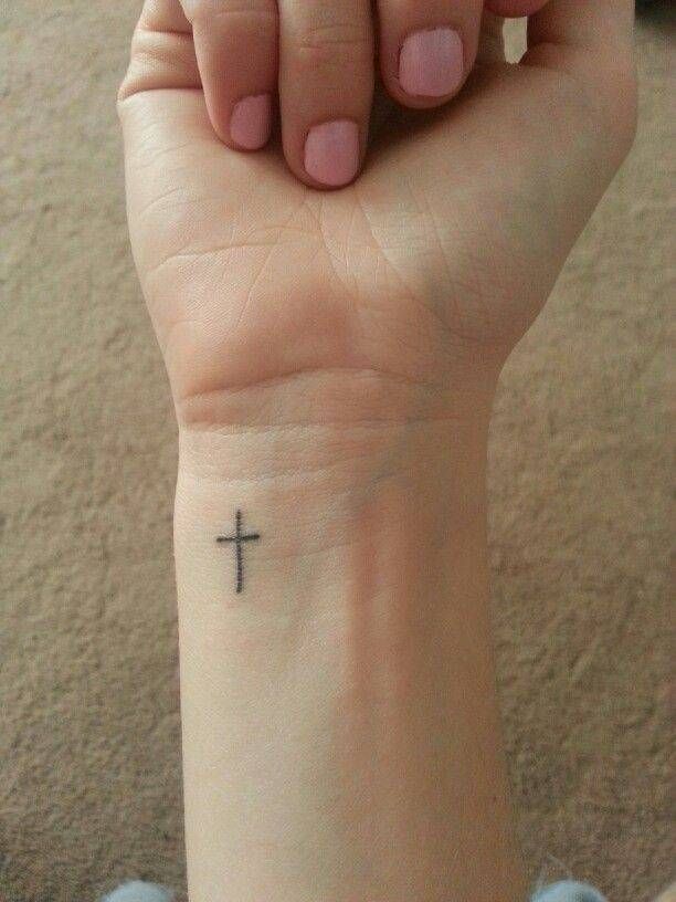 115 Small tattoos with letters and symbols for girls