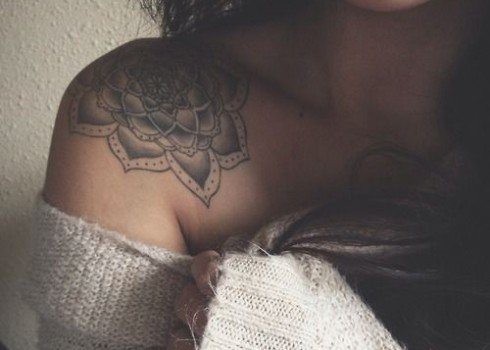 Small and delicate shoulder tattoos for girls