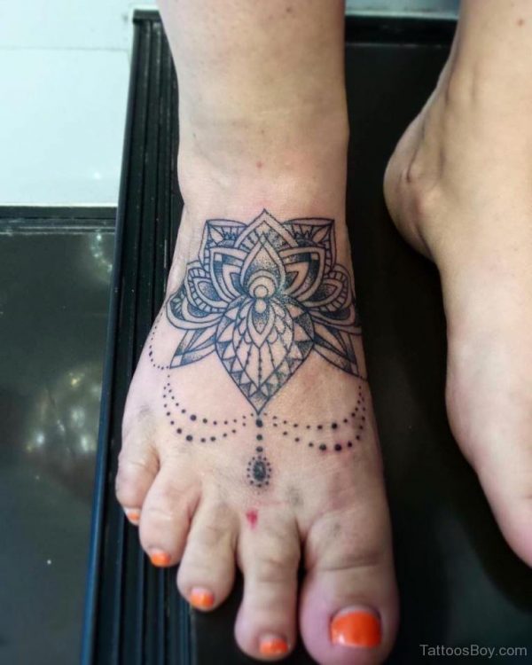 Tattoos of Mandalas for the Again, legs and arms