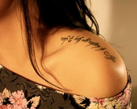 Small and delicate shoulder tattoos for girls