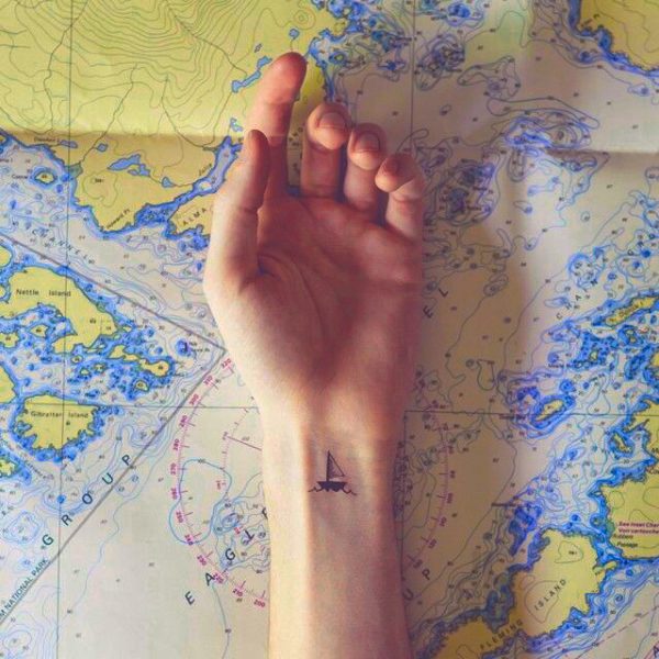 115 Small tattoos with letters and symbols for girls