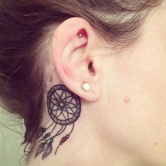 30+ Minimalist Tattoo Concepts for the Ears