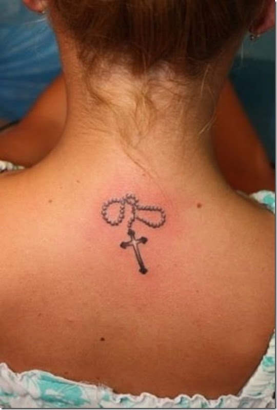 Lovable Cross Tattoo Concepts for Women