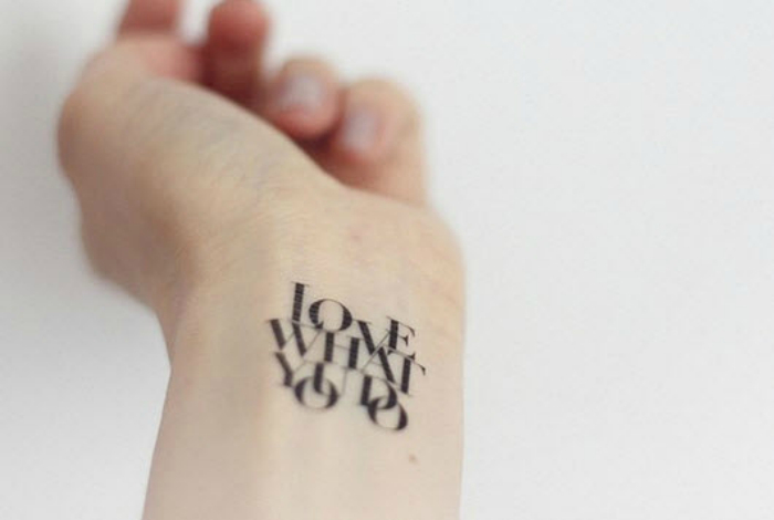 20 lovely minimalist tattoos