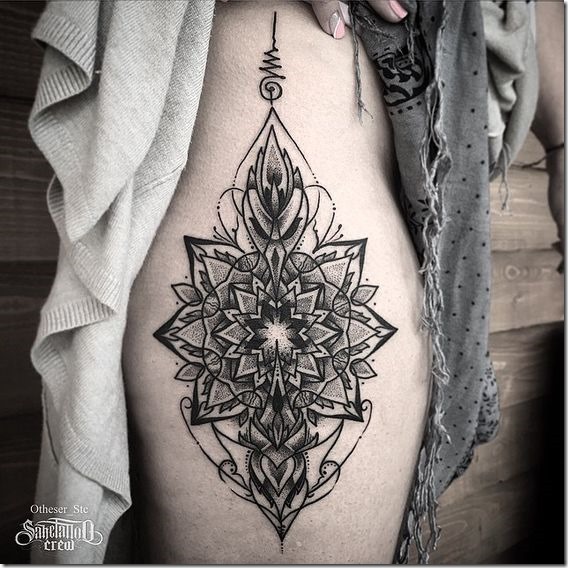 Seductive Hip Tattoos For Ladies