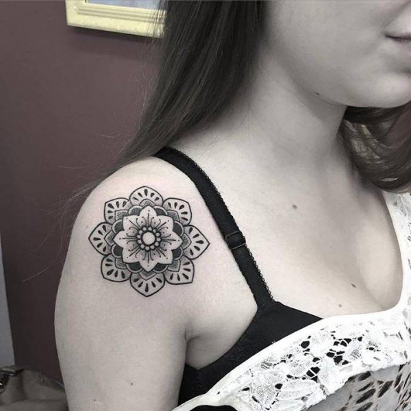 Small and delicate shoulder tattoos for girls