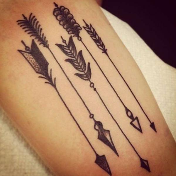 115 Small tattoos with letters and symbols for girls