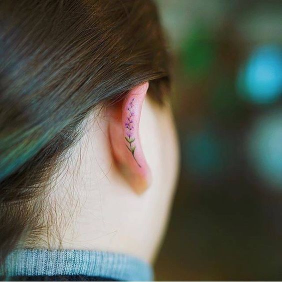 30+ Minimalist Tattoo Concepts for the Ears
